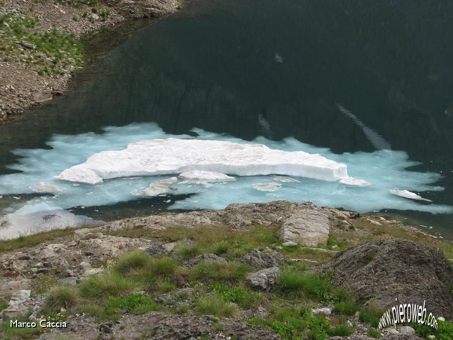 07_Iceberg nel Lago del Diavolo.JPG
